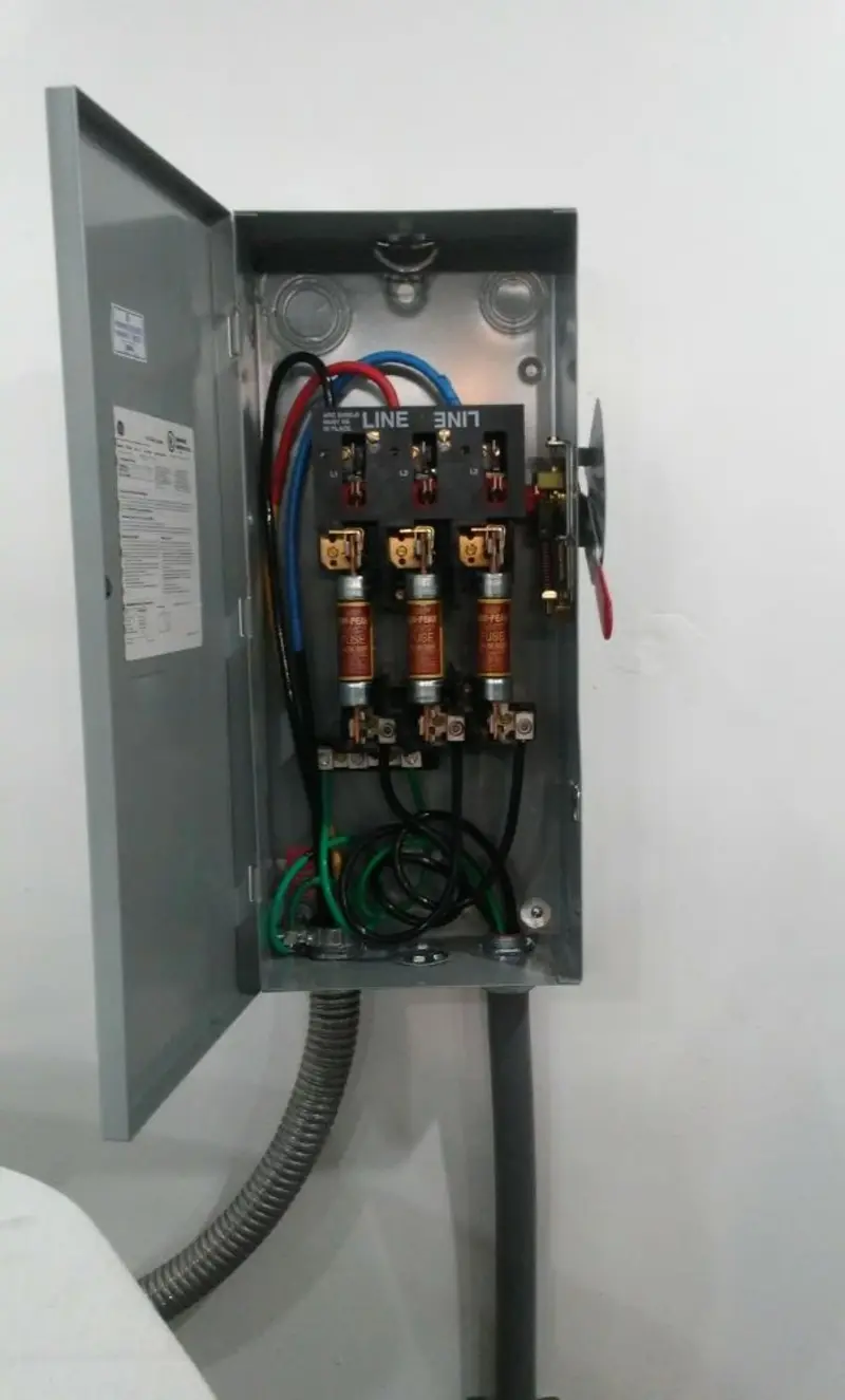 Three-phase disconnect switch installed for Smoke Detector Installation in Tyngsborough